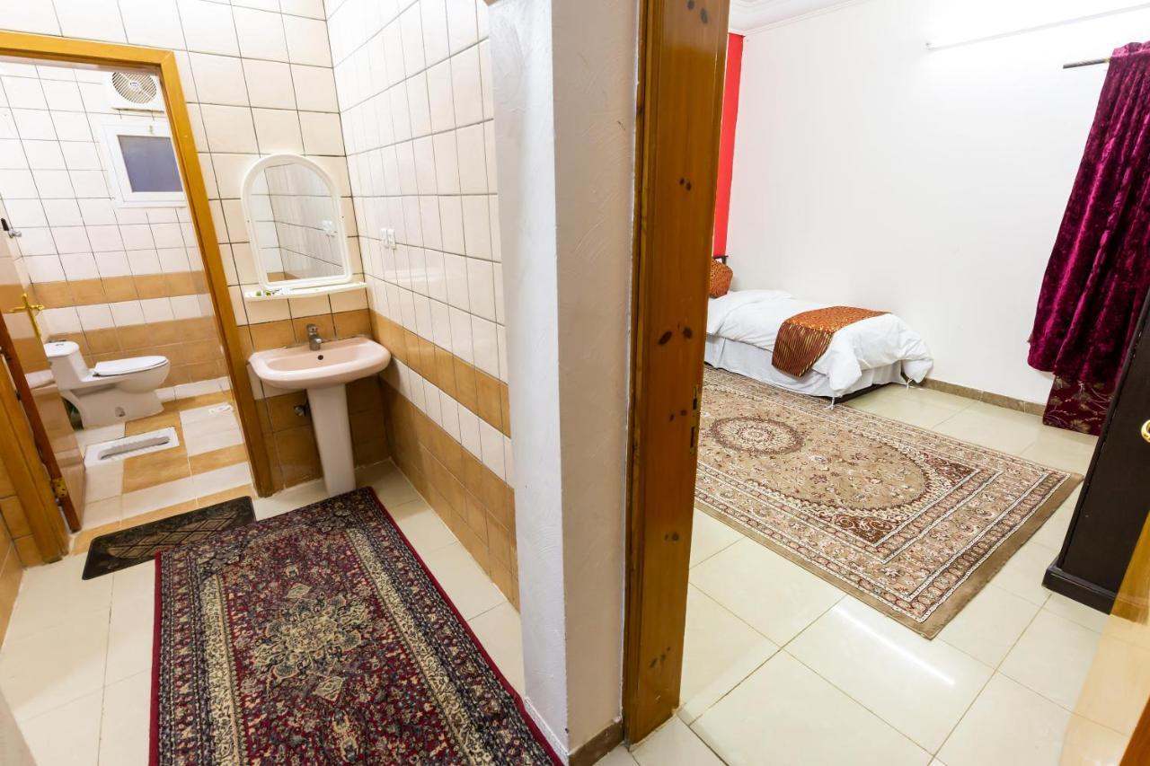 العييري للوحدات السكنية المفروشة الباحة 2 Al Bahah Exterior photo